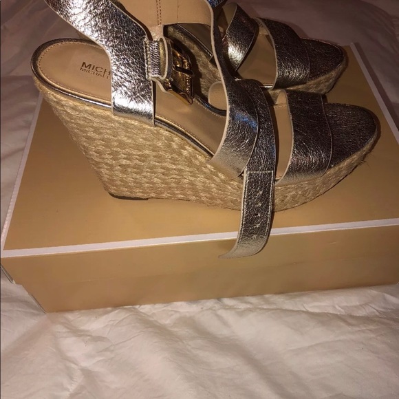 Sold on eBay - Picture 4 of 7